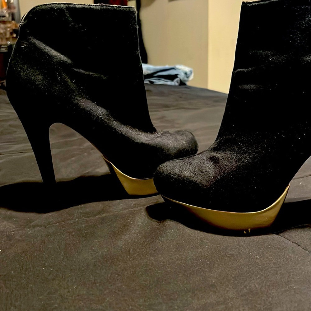 Platform Ankle boots